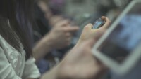 Кой слуша записи от смарт устройствата ни и с каква цел?