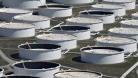 Украинските дронове доведоха до криза с горивата в Киргизстан. Бишкек внасяше 90% от бензина си от Русия