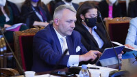 Хаджигенов: Няма да подкрепим правителството, предложено от ИТН