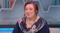 Да си чуващо дете с глухи родители: Историята на Силвия Маринова