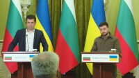 Специално пред bTV говори авторът на статията в 