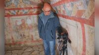 „Представих си една професия, която прави чудеса“: Скритата мисия на реставраторите