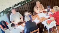 Видео, гледано 12 млн. пъти: Семейство вечеря за 380 евро и тръгва, без да плати