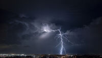 До 30° днес, на места с краткотрайни валежи и гръмотевици