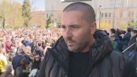 Бащата на Сияна влиза в политиката 