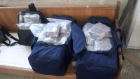 Най-голямото количество хашиш за 12 г.: Откриха 92 кг от дрогата в сакове в камион (СНИМКИ и ВИДЕО)