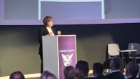 Корнелия Нинова оглави новата партия „Непокорна България“