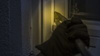 Крадец на пари и злато: Задържаха обигран рецидивист във Велико Търново