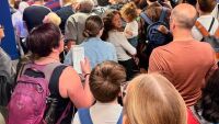 Хаос по границите удря Европа: Новите правила за пътуване в ЕС оставят семейства с малки деца блокирани