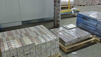 180 000 кутии цигари, скрити в матраци, откриха на пристанището в Бургас