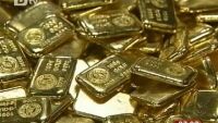 „Може да продължи да се покачва“: Златото достигна исторически връх