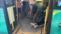Шофьор на столичен автобус унизи мъж с инвалидна количка