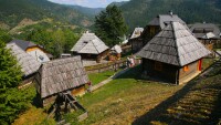 Дървеният град на Кустурица (ГАЛЕРИЯ)