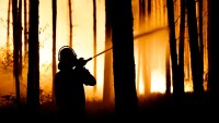 Два големи горски пожара бушуват в Турция