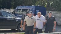 Динко Вълев на влизане в съда: Съжалявам за постъпката си