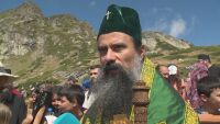 Патриарх Даниил с водосвет при езерото „Бъбрека“ 