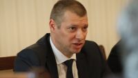 По информация на bTV: Антон Славчев подава оставка 