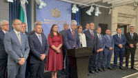 ДПС-Доган: Прокуратурата ще повдигне ли обвинения срещу Пеевски заради КТБ