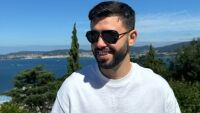 Отиде до реката с приятелката си и беше намерен мъртъв