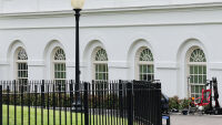 Въпреки съдебно разпореждане CNN, MS NOW и Politico остават без достъп до Белия дом