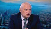 Валентин Радев: Оръжейният бизнес обича тишината. Когато се шуми около него - има щети