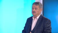 Проф. Рачев: Очаква ни дълга, дълга поредица от горещи дни. Валежите ще бъдат символика