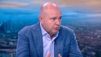 Дизелът поскъпна, въпреки че петролът поевтиня: Кога шофьорите ще усетят спад на цените?