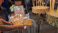 Десетки се сбогуваха със загиналия след жесток побой в Пловдив Георги Кузев (СНИМКИ и ВИДЕО)