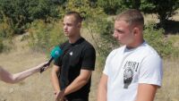 „Видях ги в средата на огъня - гасиха“: Двама тийнейджъри спасиха село от пожар