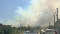 Пожар избухна на най-големия военен полигон за учения в България (СНИМКИ)