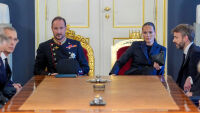 Хокон VIII е новият крал на Норвегия, ще следва традицията на покойния си баща