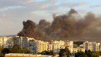 Пожар в автосервиз за газови бутилки във Варна: Мъж е със сериозни изгаряния