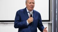 Александър Томов обяви кандидатурата си за президент
