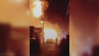Кола бомба избухна пред полицейски участък, шестима са ранени (ВИДЕО)