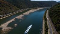 Рекордно ниското ниво на Рейн разкри автомобилна катастрофа с човешки останки