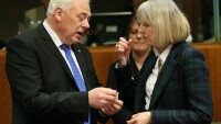 Лондон поиска промяна на правилата за свободно придвижване в ЕС