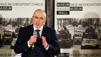 Русия повдигна задочно обвинение на Ходорковски