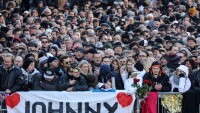 Франция се сбогува с Джони Холидей