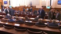 Как се увеличиха партийните субсидии – обвинения за взаимни договорки в парламента