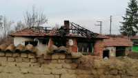 Пожар остави без дом четиричленно семейство в село Българене