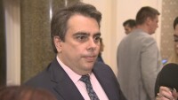 Асен Василев за Кандев: Когато някой започне да си върши работата, му спретват дело с фалшиви свидетели