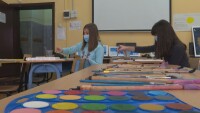 Деца помагат на деца с благотворителна изложба