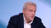 Москов: Не мога да се отърва от усещането, че родните ни избраници ни се подиграват