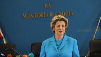 Лечева напуска НС на БСП, не е съгласна с „братоубийствената война“ срещу Радев
