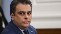 Акцията в Агенция „Митници“: Асен Василев подозира опит за сплашване