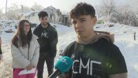 „Купи и дари“: Ученици от СМГ помагат на нуждаещи се семейства