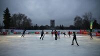 В София отвори врати най-голямата ледена пързалка на Балканите