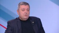 Полицаи и служители на затвори обявиха готовност за протест