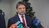 Скандалът с камери в тоалетните: Повдигнаха 2 обвинения за тежки престъпления на директора на 138. училище