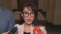 Шестима души отвличат мъж от София, превозват го с торба на главата и прехвървлят 94 000 лв. от негова сметка